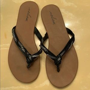 Volcom cute sandals size 9